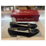 SALVATORE FERRAGAMO LOAFERS SIZE 9 AAAA