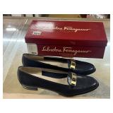 SALVATORE FERRAGAMO LOAFERS SIZE 9 AAAA