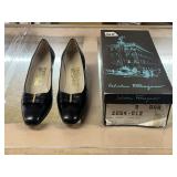 SALVATORE FERRAGAMO LOAFERS SIZE 8 AAA