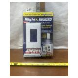 LED OUTLET LIGHTS