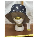 REVERSIBLE BUCKET HAT