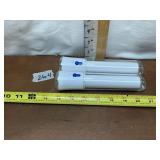 2 FLASHLIGHTS (WORKS) (BATTERIES NOT INCLUDED)