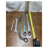 LOT OF WRENCHES