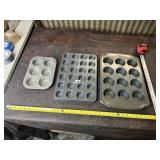 LOT OF 3 MUFFIN PANS
