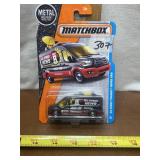 (NEW IN PACKAGE) MATCHBOX '14 FORD TRANSIT VAN
