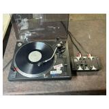 GLi PRO SL-2100 BELT DRIVE PROFESSIONAL TURNTABLE