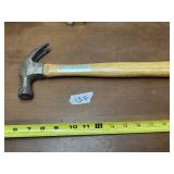 16OZ CLAW HAMMER WOOD HANDLE