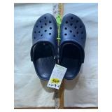 BRAND NEW IN PACKAGE CROCS SIZE 7-9