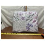BRAND NEW IN PACKAGE AREA RUG