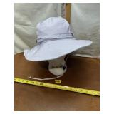 WOMENS BUCKET HAT