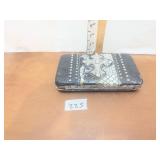 WOMEN'S WALLET