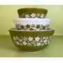 Vintage Pyrex Spring Blossom Mixing Bowl Trio