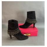 Vanelii Black Suede Heeled Boots