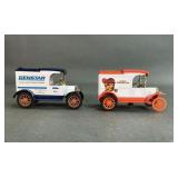 Pair of ERTL 1913 Model T Vans
