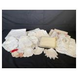 Vintage Table Linens incl Handmande