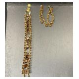Vintage Weiss Bracelet With Screw Back Earrings