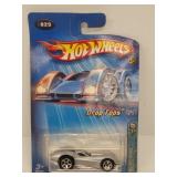 G6695 "1963 Corvette Stingray" Hot Wheels Car