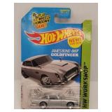 BFF99 "Aston Martin 007 J. Bond" Hot Wheels Car