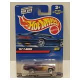 29272 "1957 T-Bird" Hot Wheels Car
