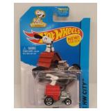 BDC91 "Snoopy Mobile" Hot Wheels Car