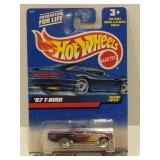 29272 "1957 T-Bird" Hot Wheels Car