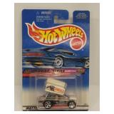 26022 "Mad Maniax" Hot Wheels Car