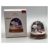 Hallmark Keepsake Ornament Snoopy