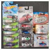 Collection of Hot Wheels (12)