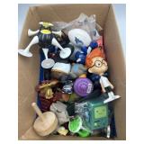 Various trinkets / toys / more