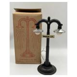 Louis Marx & Co. #429 Twin Light Lamp Post
