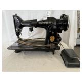 Vintage 1941 Singer Sewing Machine