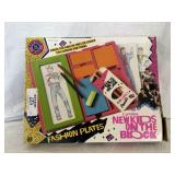 New Kids on the Block Fashion Plates Craft Set