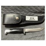 Buck 118 Sheath Knife w/Scabbard