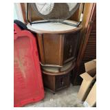 2 Vintage Round Lamp Tables