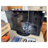 Dynex 32" Flatscreen TV