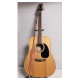 Mitchell MD100 Acoustic Guitar w/ Case
