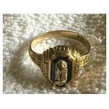 10KT Gold 1942 Class Ring