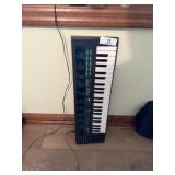 Yamaha Electronic Keyboard