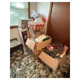 Large Lot of Christmas Dï¿½cor