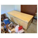 Vintage Lane Blanket Chest