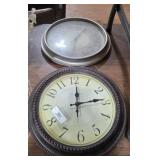 2 Wall Clocks
