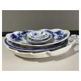 5- Assorted Blue / White Pieces