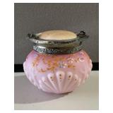 Mt Washington Antique Glass Puff Box