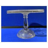 Horseshoe Cake Stand