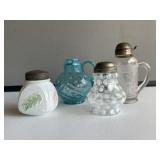 2 Sugar Shakers & 2 Syrups