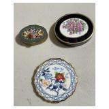 2- Vintage Floral Compacts & Pill Box