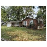 CUTE 3 BED, 2 BATH HOME w/ FULL BSMNT