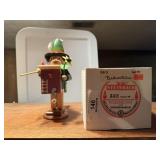 Steinbach Birdwatcher Musical Smoker Figure
