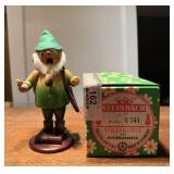 Steinbach Hunter Smoker Figure