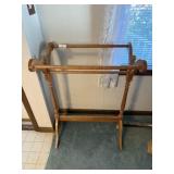 Wood Quilt Rack